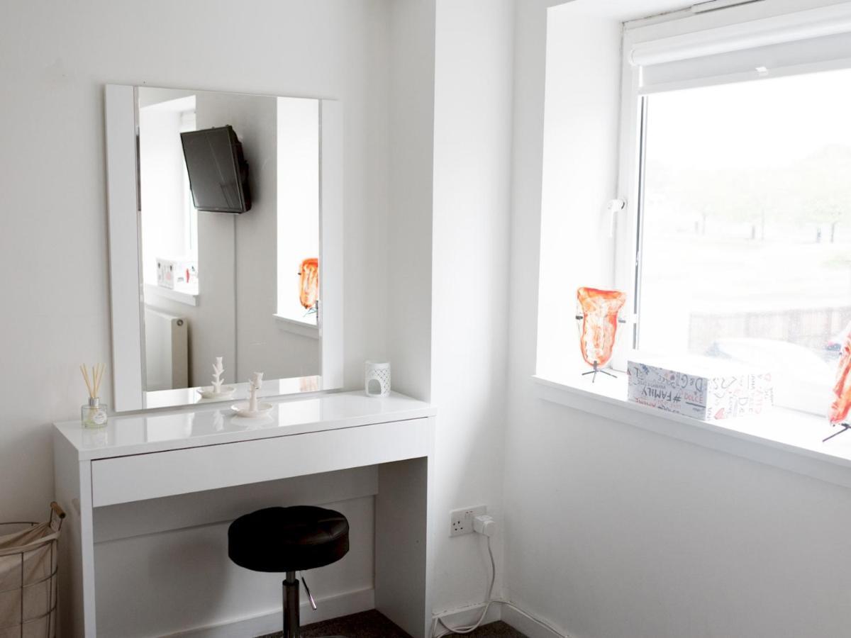 Pass The Keys Stylish 2Bed Rental Unit Glasgow Green Exterior foto