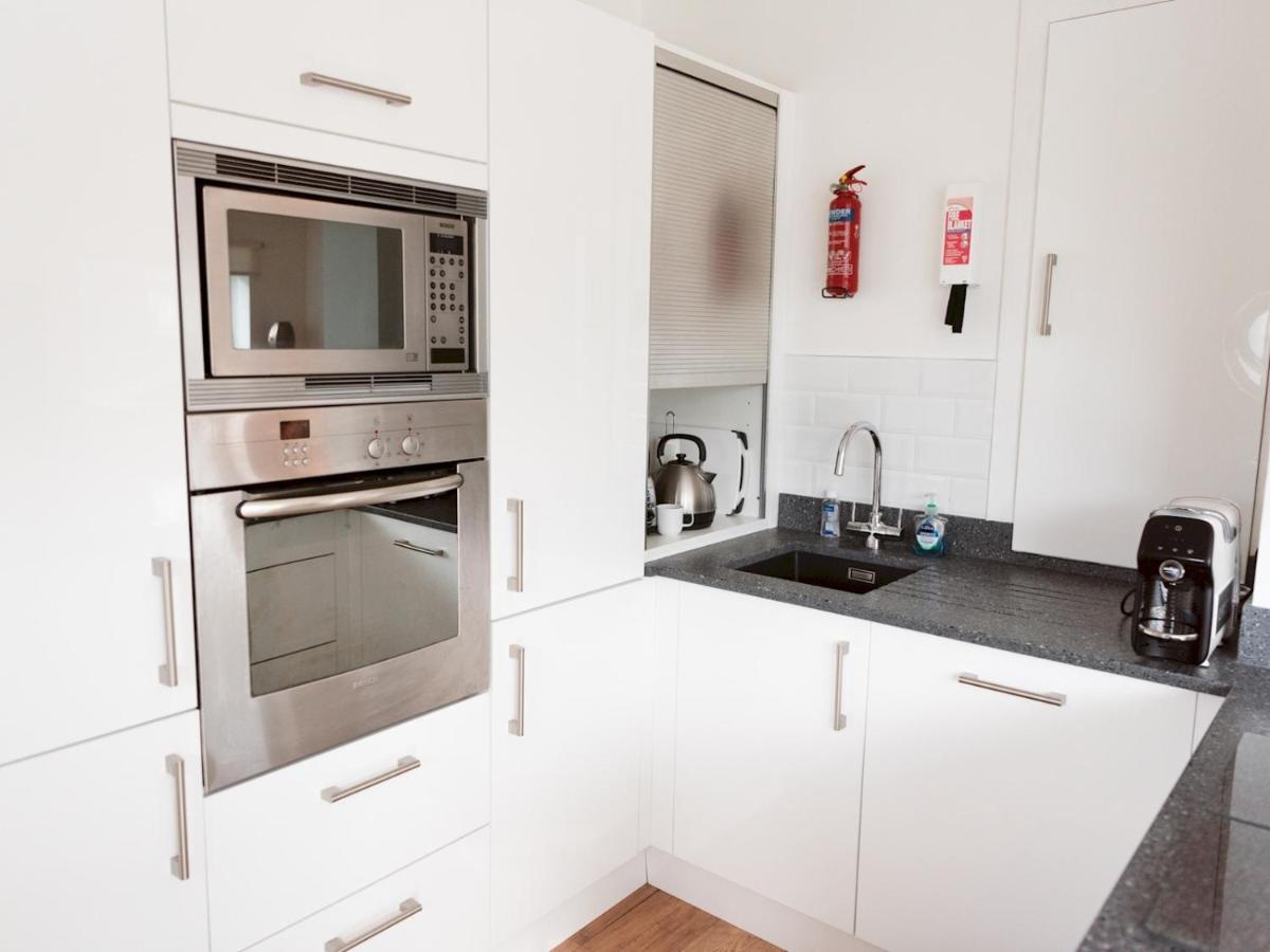 Pass The Keys Stylish 2Bed Rental Unit Glasgow Green Exterior foto